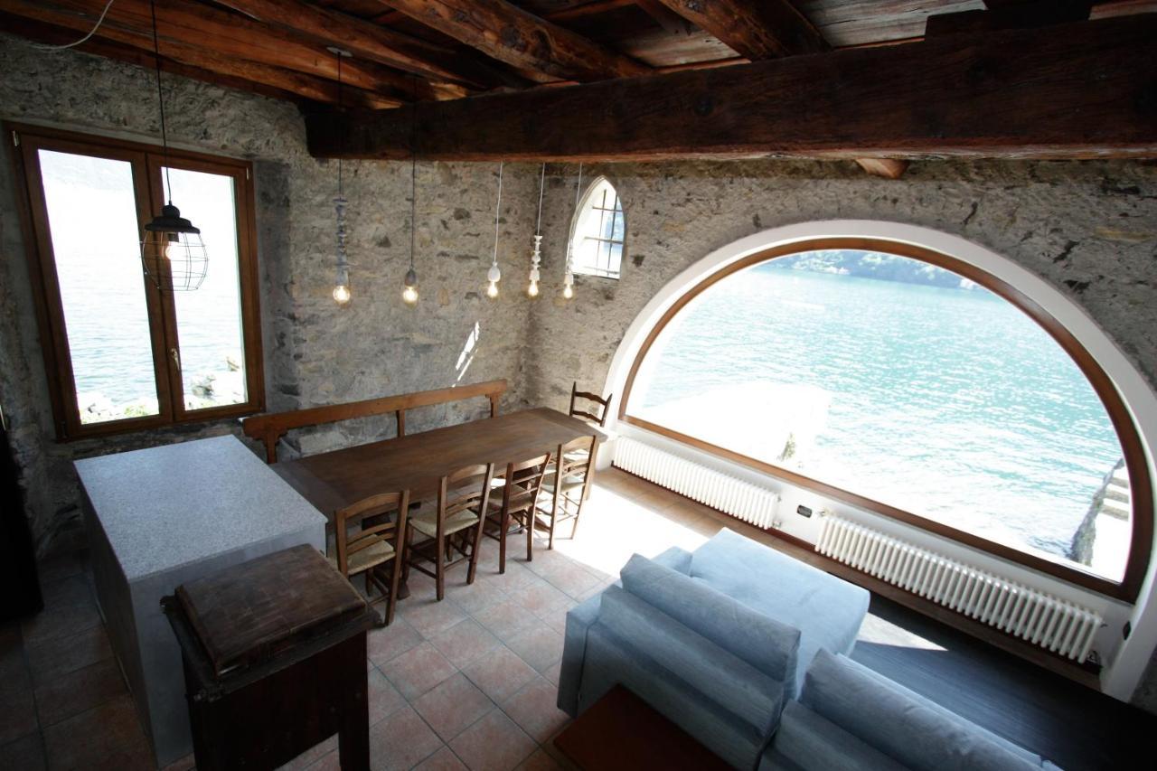 House On The Lake Shore Of Laglio Kültér fotó