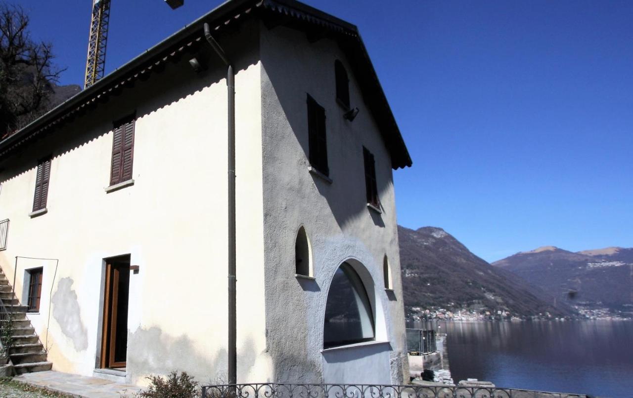 House On The Lake Shore Of Laglio Kültér fotó