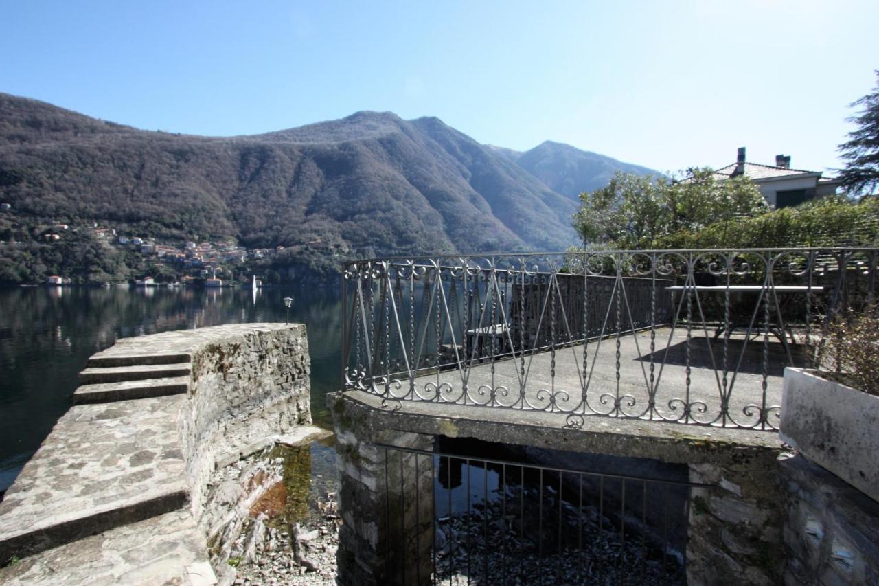 House On The Lake Shore Of Laglio Kültér fotó